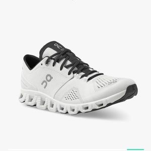 On Cloud Cloud X tennis shoes size 8.5 womens